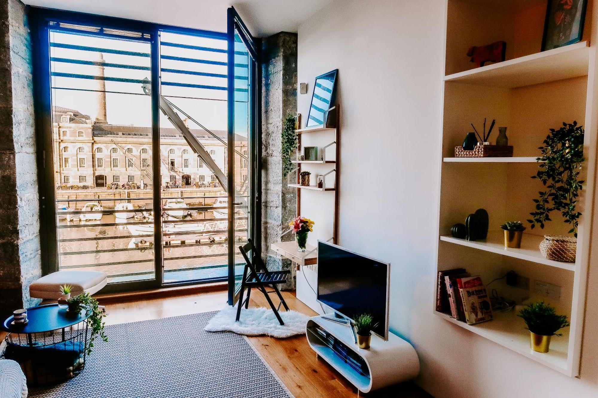 Royal William Yard Apartments Plymouth Room photo