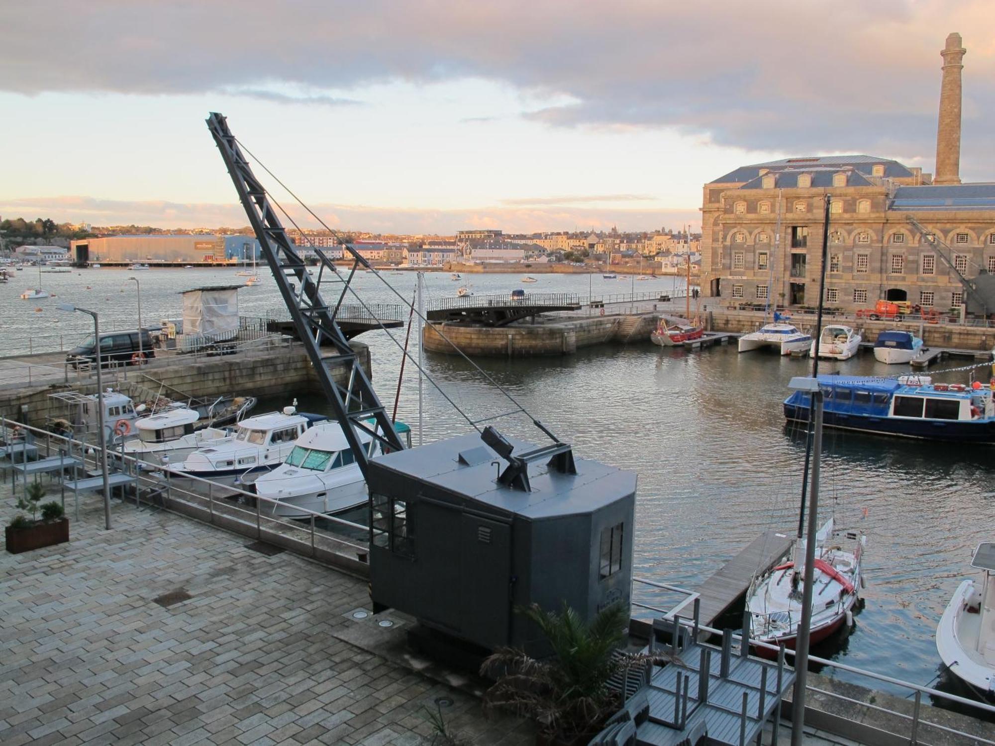 Royal William Yard Apartments Plymouth Room photo
